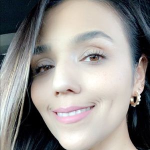 Meet your Posher, Cindy